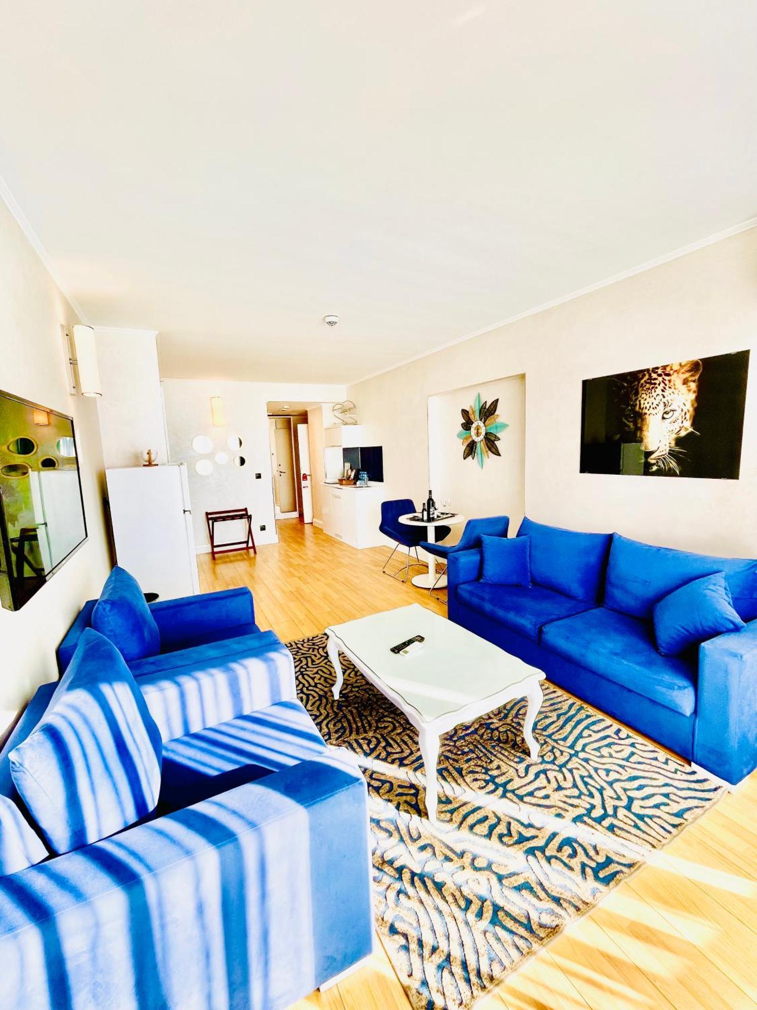 Seaside Vip Hotel Batoumi Extérieur photo